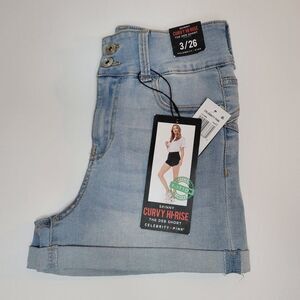 Celebrity Pink Junior's Skinny Curvy Hi-Rise Short
